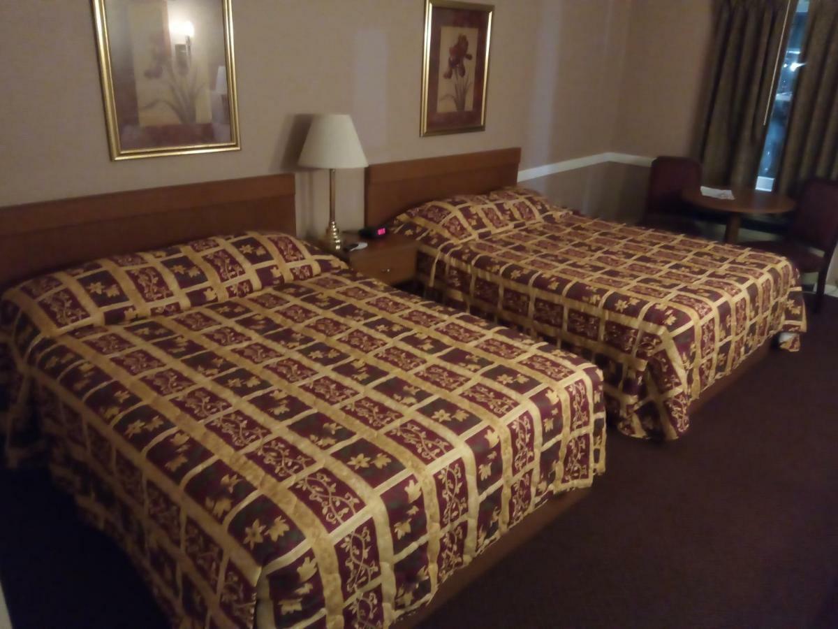 Regal Inn Hebron Bagian luar foto